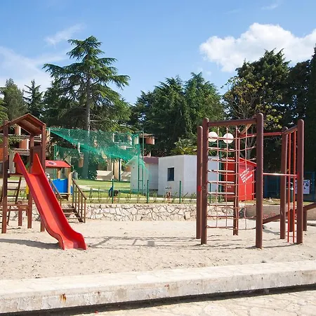 アパート Urban ポレッチ